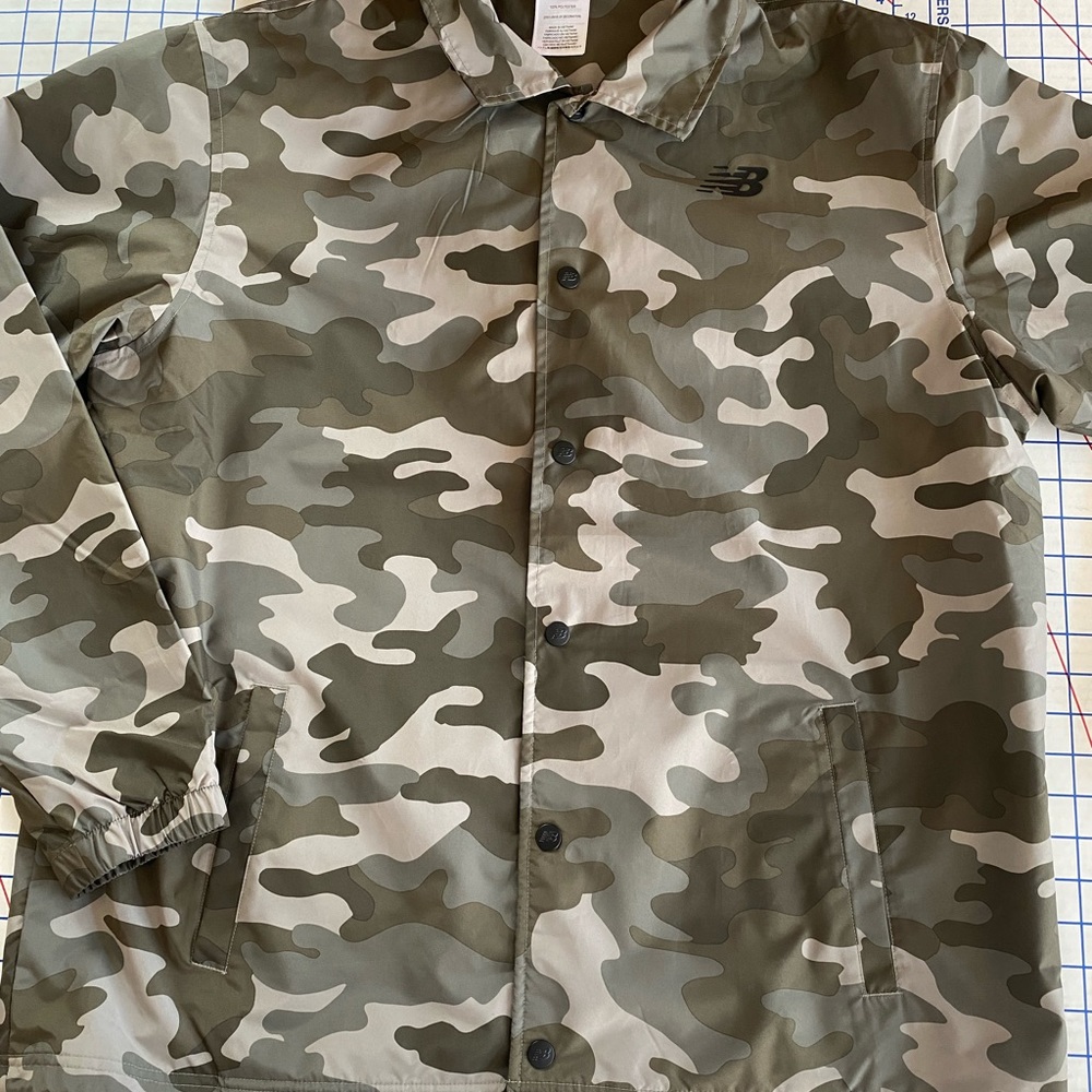 🍻 NEW BALANCE Camo Coach Lined Jacket XL 🍻💚